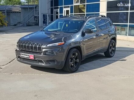 Сірий Джип Cherokee, об'ємом двигуна 2.4 л та пробігом 133 тис. км за 14490 $, фото 1 на Automoto.ua