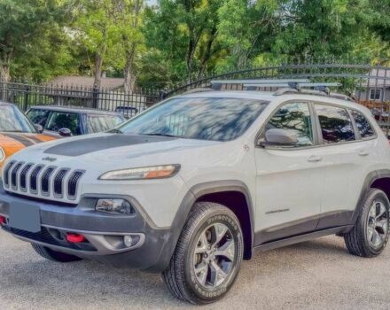 Сірий Джип Cherokee, об'ємом двигуна 0 л та пробігом 82 тис. км за 9500 $, фото 1 на Automoto.ua