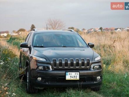 Джип Cherokee 2016 у Львові на Automoto.ua Сірий Джип Cherokee, об'ємом двигуна 2.36 л та пробігом 150 тис. км за 14500 $, фото 1 на Automoto.ua