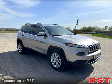 Серый Джип Чероки, объемом двигателя 3.2 л и пробегом 117 тыс. км за 16500 $, фото 1 на Automoto.ua
