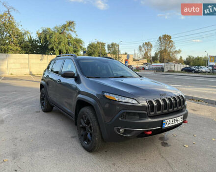 Сірий Джип Cherokee, об'ємом двигуна 3.24 л та пробігом 219 тис. км за 15999 $, фото 1 на Automoto.ua