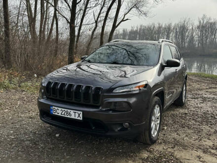 Серый Джип Чероки, объемом двигателя 2.36 л и пробегом 184 тыс. км за 14500 $, фото 1 на Automoto.ua