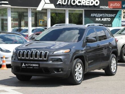 Сірий Джип Cherokee, об'ємом двигуна 3.24 л та пробігом 233 тис. км за 13200 $, фото 1 на Automoto.ua