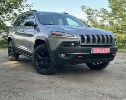 Сірий Джип Cherokee, об'ємом двигуна 3.2 л та пробігом 180 тис. км за 16300 $, фото 1 на Automoto.ua