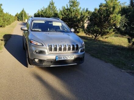 Сірий Джип Cherokee, об'ємом двигуна 2.36 л та пробігом 173 тис. км за 14000 $, фото 1 на Automoto.ua