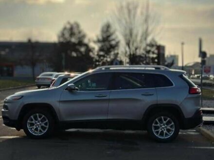 Джип Чероки 2016 в Первомайск на Automoto.ua Серый Джип Чероки, объемом двигателя 2.36 л и пробегом 120 тыс. км за 12650 $, фото 1 на Automoto.ua