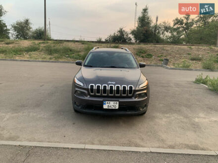 Джип Cherokee 2016 у Кривому Розі на Automoto.ua Сірий Джип Cherokee, об'ємом двигуна 2.36 л та пробігом 223 тис. км за 14000 $, фото 1 на Automoto.ua