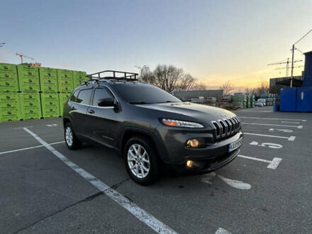 Джип Cherokee 2016 у Києві на Automoto.ua Сірий Джип Cherokee, об'ємом двигуна 3.24 л та пробігом 163 тис. км за 14800 $, фото 1 на Automoto.ua