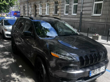 Серый Джип Чероки, объемом двигателя 2.36 л и пробегом 180 тыс. км за 12500 $, фото 1 на Automoto.ua