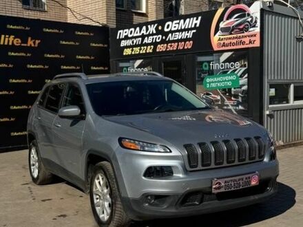 Серый Джип Чероки, объемом двигателя 2.36 л и пробегом 165 тыс. км за 13600 $, фото 1 на Automoto.ua