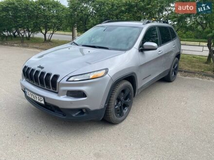 Сірий Джип Cherokee, об'ємом двигуна 2.36 л та пробігом 64 тис. км за 16500 $, фото 1 на Automoto.ua