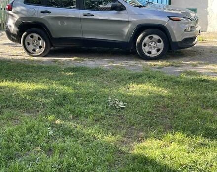 Серый Джип Чероки, объемом двигателя 2.36 л и пробегом 107 тыс. км за 15500 $, фото 1 на Automoto.ua