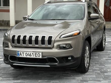 Сірий Джип Cherokee, об'ємом двигуна 2.4 л та пробігом 45 тис. км за 14800 $, фото 1 на Automoto.ua