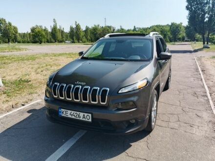 Джип Cherokee 2017 у Кам'янське (Дніпродзержинськ) на Automoto.ua Сірий Джип Cherokee, об'ємом двигуна 0 л та пробігом 59 тис. км за 12800 $, фото 1 на Automoto.ua