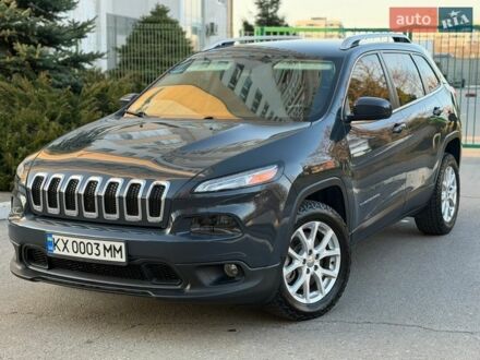 Серый Джип Чероки, объемом двигателя 2.36 л и пробегом 141 тыс. км за 13800 $, фото 1 на Automoto.ua