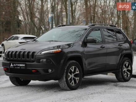 Серый Джип Чероки, объемом двигателя 3.24 л и пробегом 192 тыс. км за 16500 $, фото 1 на Automoto.ua