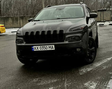 Серый Джип Чероки, объемом двигателя 3.24 л и пробегом 85 тыс. км за 16500 $, фото 1 на Automoto.ua