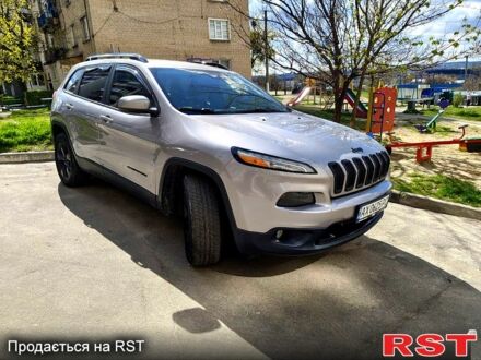Сірий Джип Cherokee, об'ємом двигуна 2.4 л та пробігом 133 тис. км за 14000 $, фото 1 на Automoto.ua