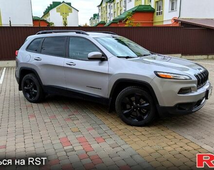 Серый Джип Чероки, объемом двигателя 2.4 л и пробегом 9700 тыс. км за 16000 $, фото 1 на Automoto.ua