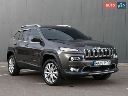 Сірий Джип Cherokee, об'ємом двигуна 2.2 л та пробігом 180 тис. км за 16000 $, фото 1 на Automoto.ua