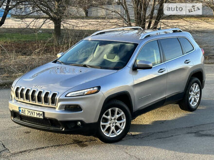 Сірий Джип Cherokee, об'ємом двигуна 2.36 л та пробігом 76 тис. км за 16500 $, фото 1 на Automoto.ua