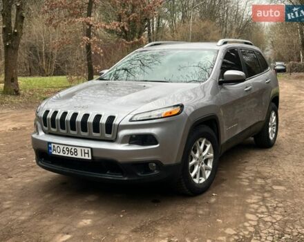 Серый Джип Чероки, объемом двигателя 2.36 л и пробегом 101 тыс. км за 14499 $, фото 1 на Automoto.ua