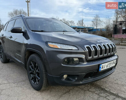 Серый Джип Чероки, объемом двигателя 2.36 л и пробегом 202 тыс. км за 12400 $, фото 1 на Automoto.ua