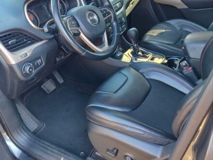 Сірий Джип Cherokee, об'ємом двигуна 2.36 л та пробігом 180 тис. км за 13700 $, фото 1 на Automoto.ua