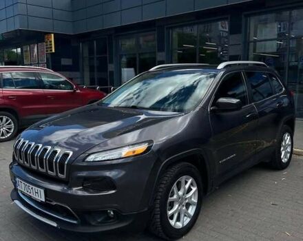 Сірий Джип Cherokee, об'ємом двигуна 2.36 л та пробігом 110 тис. км за 11000 $, фото 1 на Automoto.ua