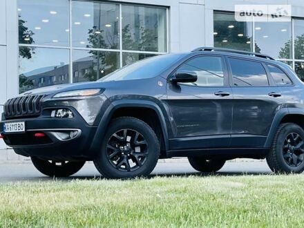 Джип Чероки 2017 в Киеве на Automoto.ua Серый Джип Чероки, объемом двигателя 3.2 л и пробегом 138 тыс. км за 19999 $, фото 1 на Automoto.ua