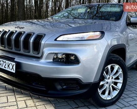 Сірий Джип Cherokee, об'ємом двигуна 2.4 л та пробігом 77 тис. км за 12999 $, фото 1 на Automoto.ua