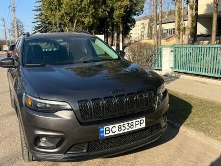 Сірий Джип Cherokee, об'ємом двигуна 2.36 л та пробігом 152 тис. км за 16000 $, фото 1 на Automoto.ua
