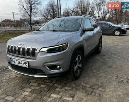 Серый Джип Чероки, объемом двигателя 2 л и пробегом 112 тыс. км за 18400 $, фото 1 на Automoto.ua