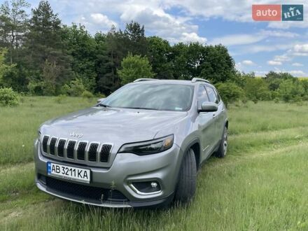 Сірий Джип Cherokee, об'ємом двигуна 2.4 л та пробігом 109 тис. км за 18900 $, фото 1 на Automoto.ua