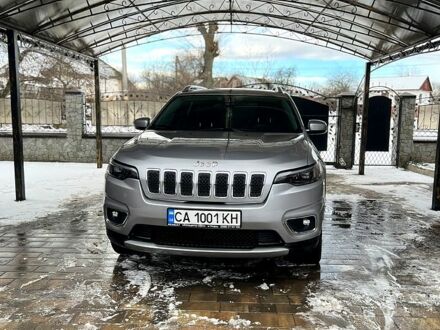 Серый Джип Чероки, объемом двигателя 2.4 л и пробегом 103 тыс. км за 18500 $, фото 1 на Automoto.ua