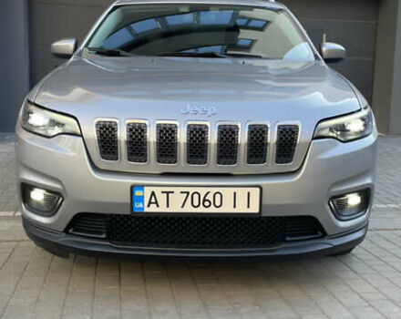 Сірий Джип Cherokee, об'ємом двигуна 2.36 л та пробігом 220 тис. км за 17600 $, фото 1 на Automoto.ua