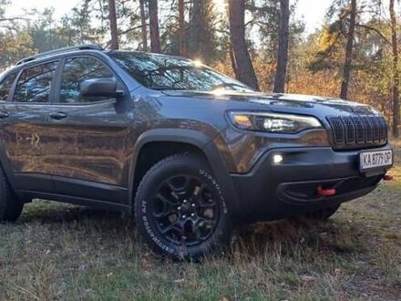 Джип Cherokee 2018 у Києві на Automoto.ua Сірий Джип Cherokee, об'ємом двигуна 3.24 л та пробігом 54 тис. км за 21300 $, фото 1 на Automoto.ua