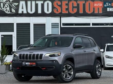 Сірий Джип Cherokee, об'ємом двигуна 1.99 л та пробігом 110 тис. км за 19500 $, фото 1 на Automoto.ua