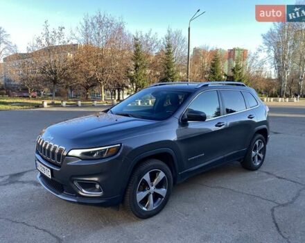 Серый Джип Чероки, объемом двигателя 2 л и пробегом 130 тыс. км за 18300 $, фото 1 на Automoto.ua