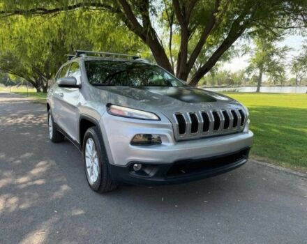 Сірий Джип Cherokee, об'ємом двигуна 2.4 л та пробігом 63 тис. км за 8300 $, фото 1 на Automoto.ua