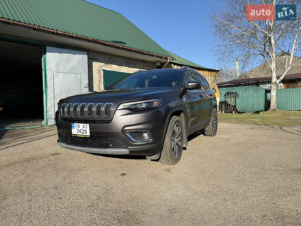 Джип Cherokee 2018 у Чернігові на Automoto.ua Сірий Джип Cherokee, об'ємом двигуна 3.24 л та пробігом 86 тис. км за 22000 $, фото 1 на Automoto.ua