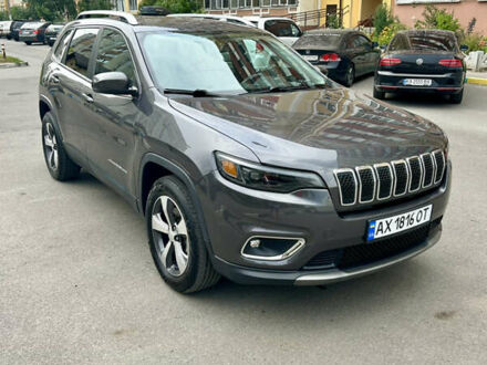 Джип Cherokee 2018 у Харкові на Automoto.ua Сірий Джип Cherokee, об'ємом двигуна 3.2 л та пробігом 126 тис. км за 20999 $, фото 1 на Automoto.ua