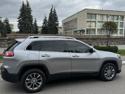 Джип Cherokee 2018 у Кременчуге на Automoto.ua Сірий Джип Cherokee, об'ємом двигуна 2.36 л та пробігом 128 тис. км за 18200 $, фото 1 на Automoto.ua