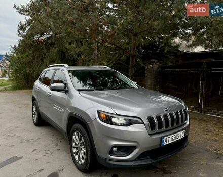 Сірий Джип Cherokee, об'ємом двигуна 3.24 л та пробігом 113 тис. км за 19000 $, фото 1 на Automoto.ua