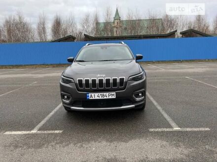 Сірий Джип Cherokee, об'ємом двигуна 2 л та пробігом 131 тис. км за 19300 $, фото 1 на Automoto.ua