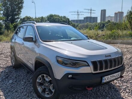 Сірий Джип Cherokee, об'ємом двигуна 1.99 л та пробігом 141 тис. км за 17100 $, фото 1 на Automoto.ua