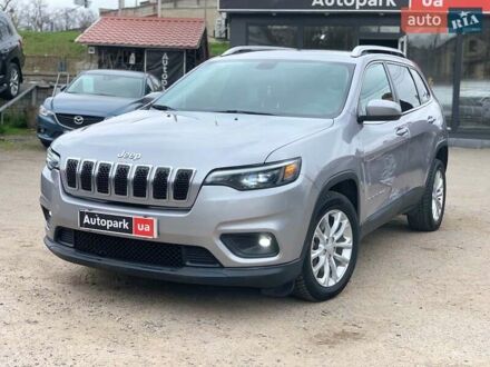 Джип Cherokee 2018 у Вінниці на Automoto.ua Сірий Джип Cherokee, об'ємом двигуна 2.4 л та пробігом 190 тис. км за 15290 $, фото 1 на Automoto.ua