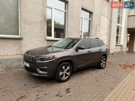 Сірий Джип Cherokee, об'ємом двигуна 2.36 л та пробігом 154 тис. км за 13999 $, фото 1 на Automoto.ua