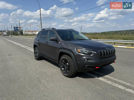 Джип Cherokee 2018 у Ирпене на Automoto.ua Сірий Джип Cherokee, об'ємом двигуна 3.24 л та пробігом 168 тис. км за 14300 $, фото 1 на Automoto.ua