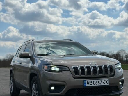 Сірий Джип Cherokee, об'ємом двигуна 2.36 л та пробігом 178 тис. км за 14999 $, фото 1 на Automoto.ua